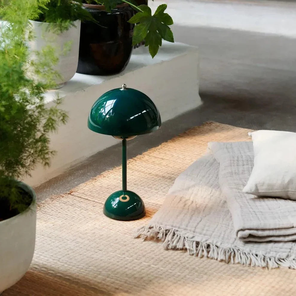 Wireless Dimmable Plant Pot Lamp for Cozy Illumination