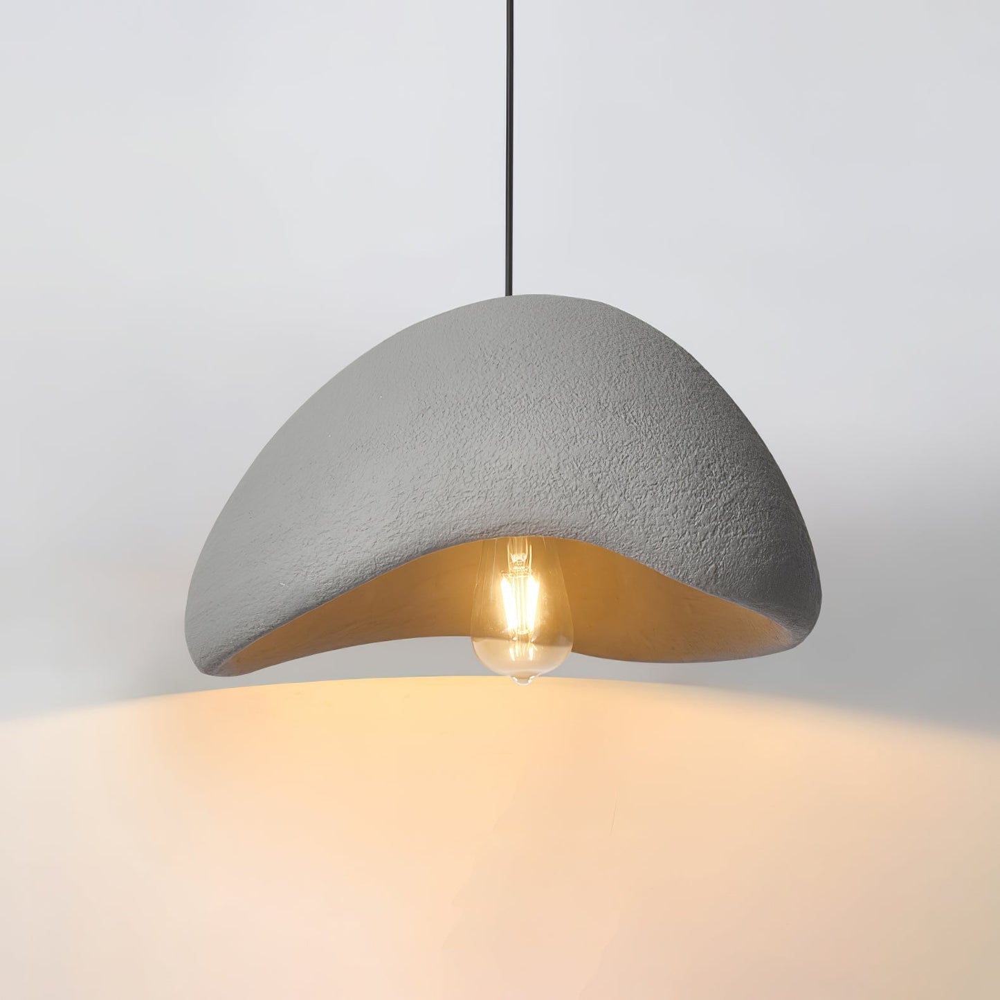 Serene Glow Pendant Light for Cozy Spaces