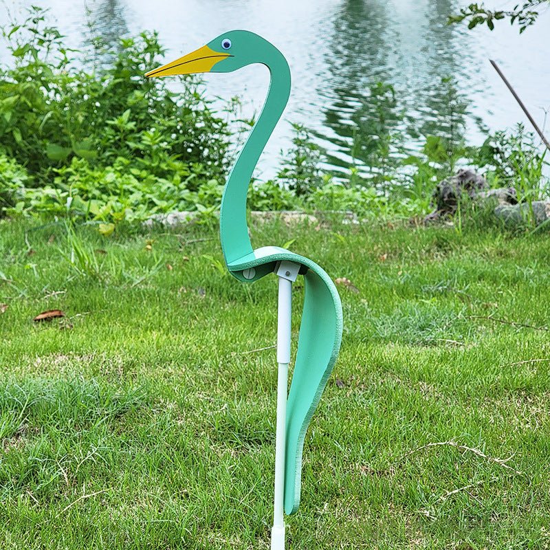 Whirling Aviary Delight: Elegant Bird Spinner for Gardens