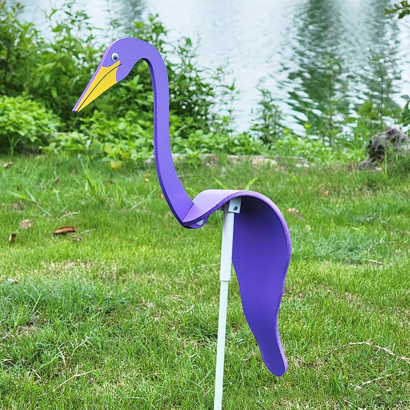 Whirling Aviary Delight: Elegant Bird Spinner for Gardens