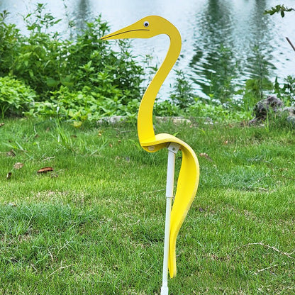 Whirling Aviary Delight: Elegant Bird Spinner for Gardens