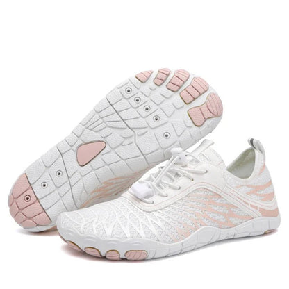 Flexible Barefoot Footwear with Enhanced Toe Space and Water Evacuation