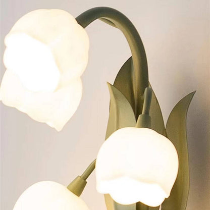 Charming Floral LED Desk Lamp with USB and 3 Light Settings