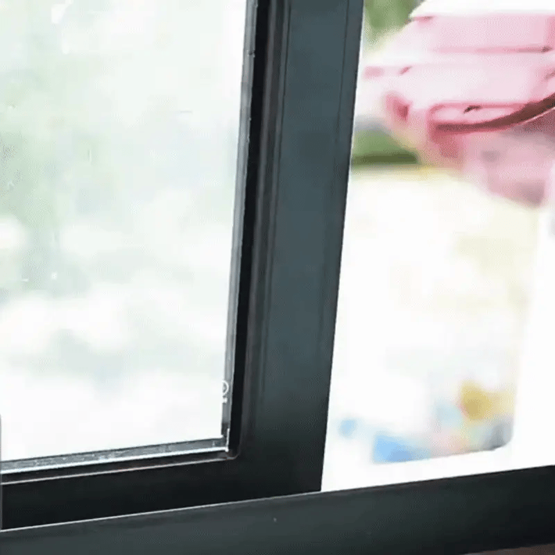 Revolutionary Dual-Sided Glass Cleaner with Magnetic Grip