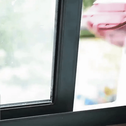 Revolutionary Dual-Sided Glass Cleaner with Magnetic Grip