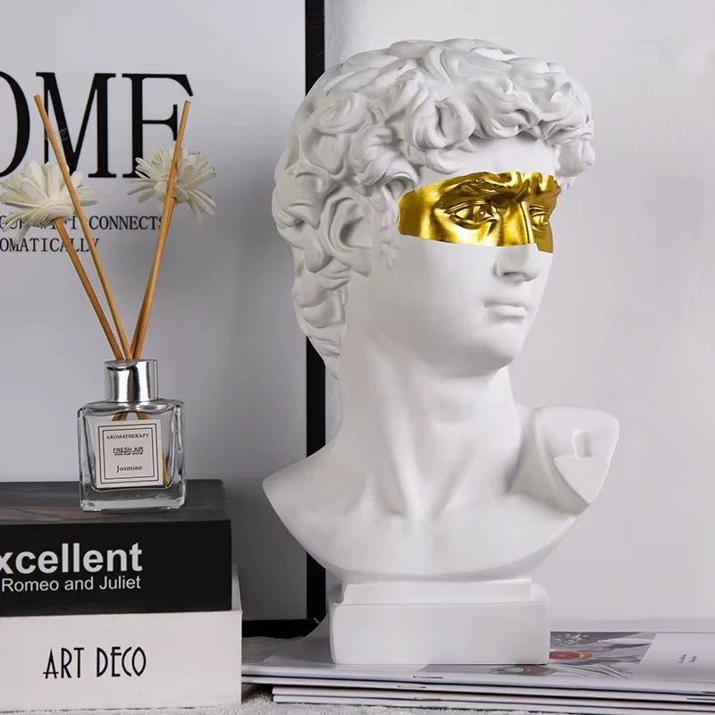Sophisticated Resin Bust Sculpture for All Settings