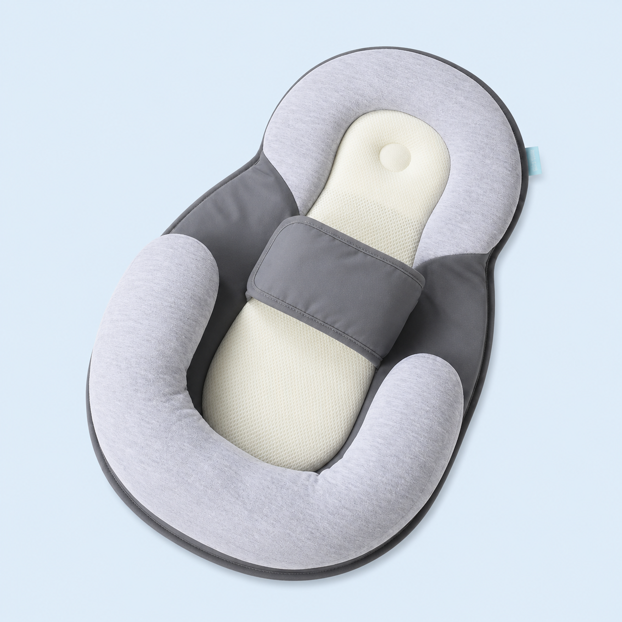 Gentle Incline Baby Cradle with Secure Safety Harness