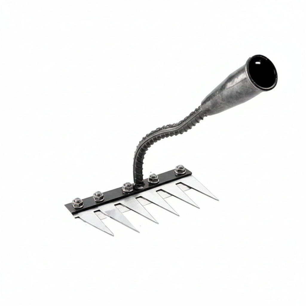Versatile Garden Rake Head for Efficient Debris Clearance