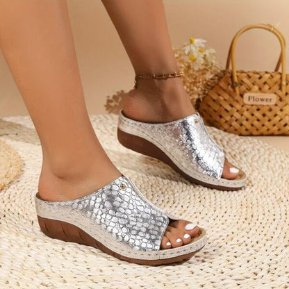 Comfort-Boosting Wedge Sandals with Contoured Footbed for Women