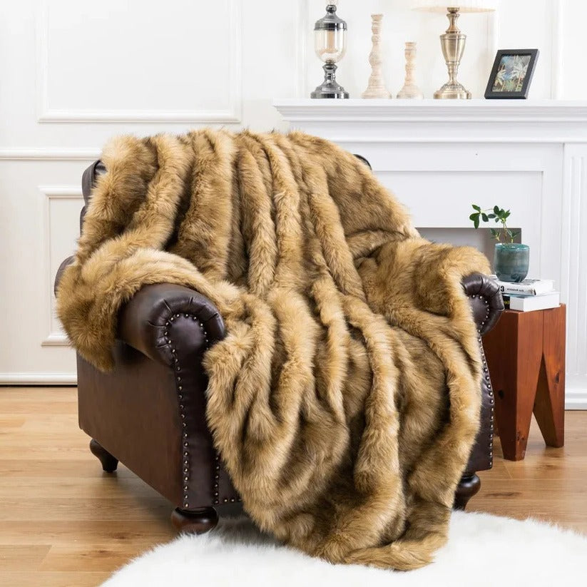 Luxurious Faux Fur Blanket for Ultimate Comfort