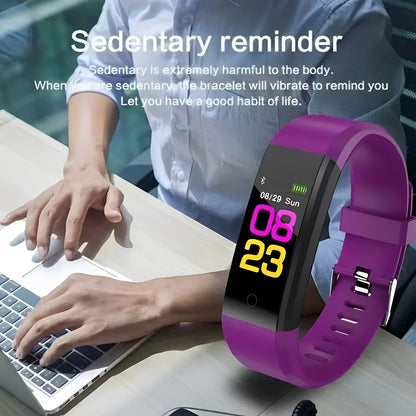 Versatile Activity Tracker Smartwatch with Clear Digital Readout
