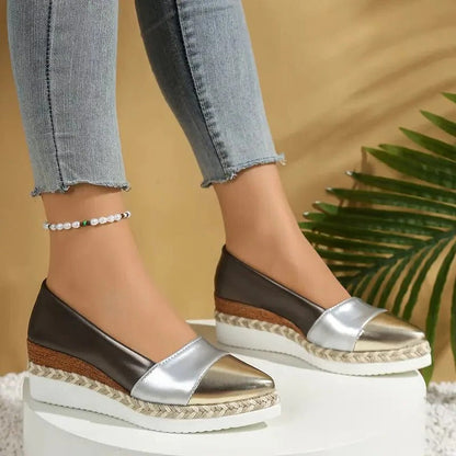 Stylish Elevated Sandals with Cushioned Footbed and Adjustable Strap