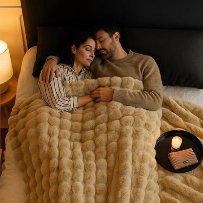 Cozy Plush Throw Blanket – Perfect for Sofa & Travel