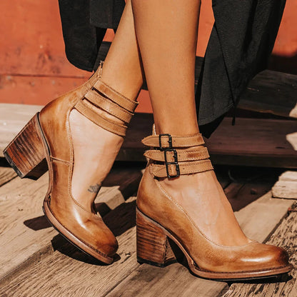 Comfort-Focused Women's Sandals with Relaxed Footbed