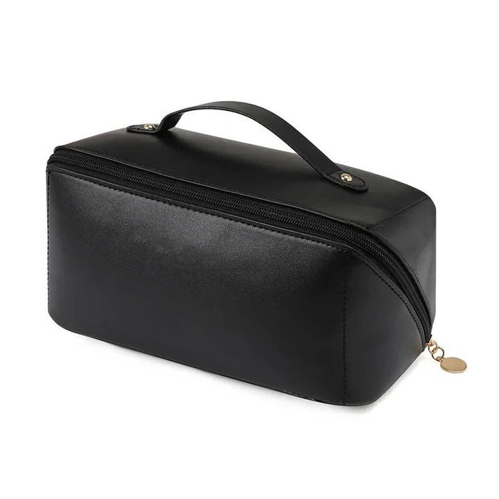 Versatile Clear Cosmetic Storage Case with Spacious Design