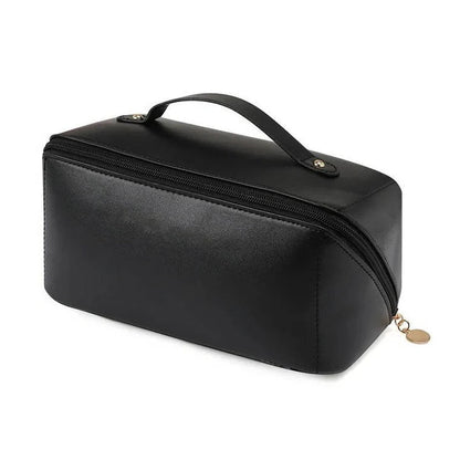Versatile Clear Cosmetic Storage Case with Spacious Design