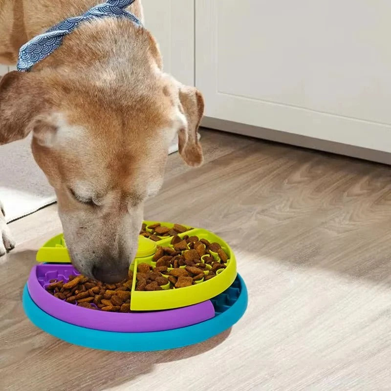 Interactive Feeding Tray for Dogs and Cats with Non-Slip Design