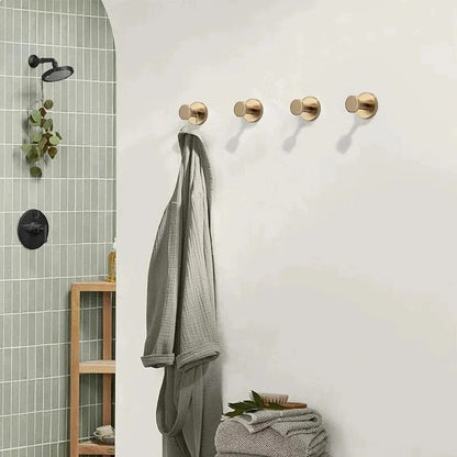 Versatile Suction Hooks for Smooth Surfaces