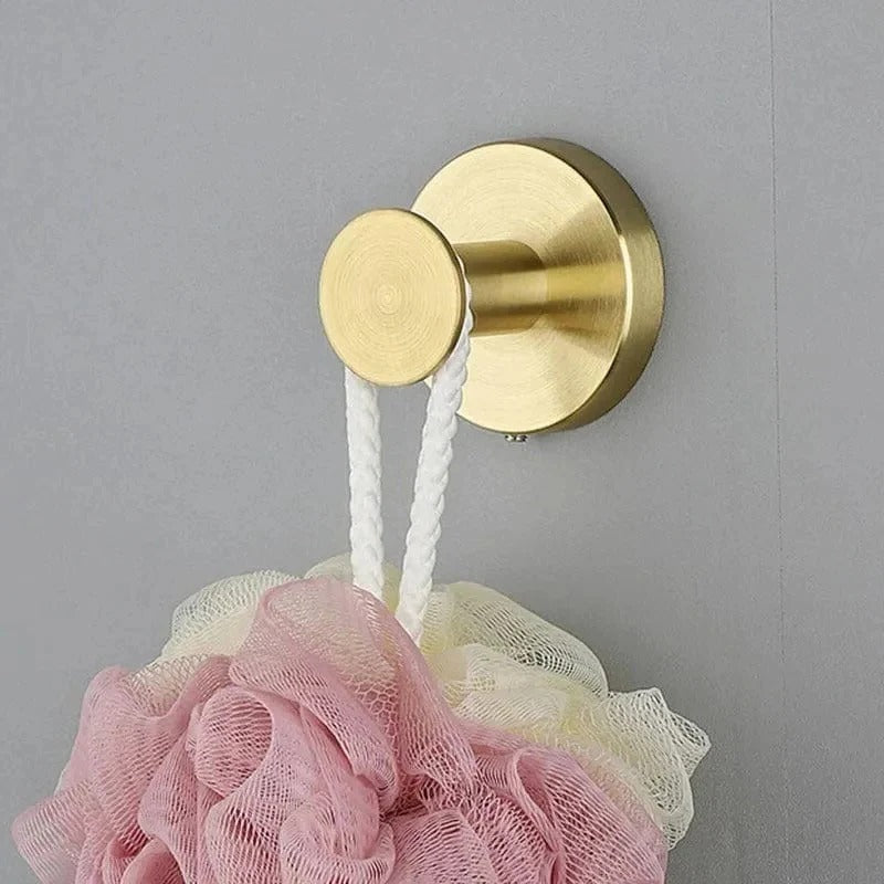 Versatile Suction Hooks for Smooth Surfaces