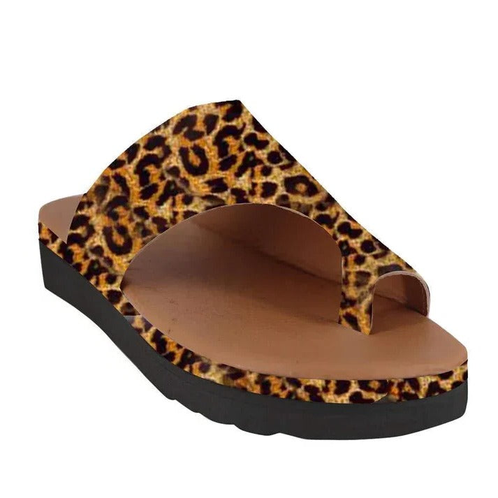 Comfort-Focused Platform Sandals with Flexible Fit