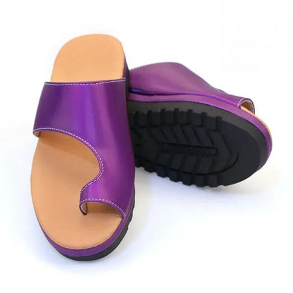 Comfort-Focused Platform Sandals with Flexible Fit
