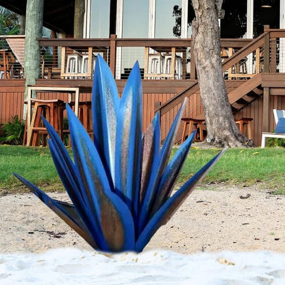 Stylish Metal Agave-Inspired Garden Ornament for Any Space