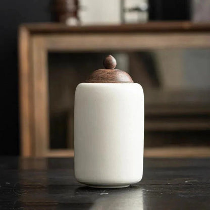Elegant Keepsake Urn for Pet Remains with Secure Closure