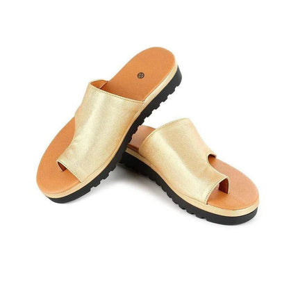 Comfort-Focused Platform Sandals with Flexible Fit