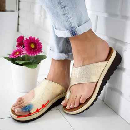 Comfort-Focused Platform Sandals with Flexible Fit
