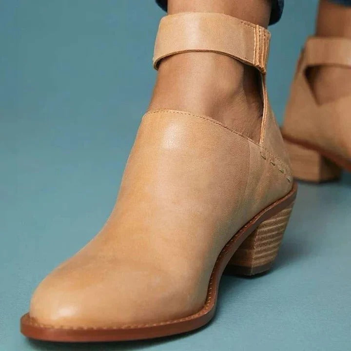 Stylish Ankle Boots with Braided Detail and Easy Zip Access