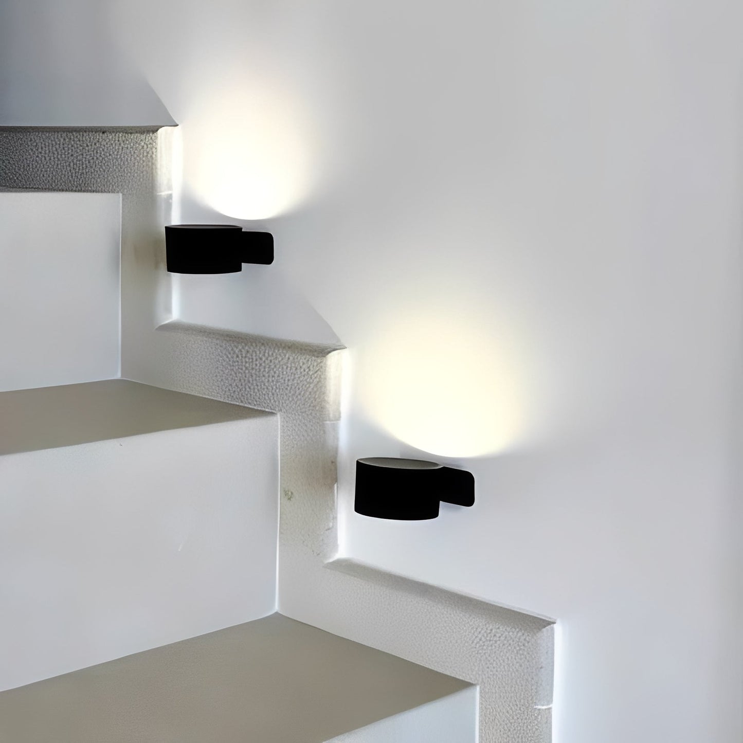 Versatile Wireless LED Light with 360-Degree Rotation
