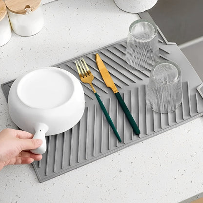 Non-Slip Silicone Dish Drying Mat with Efficient Drainage Design