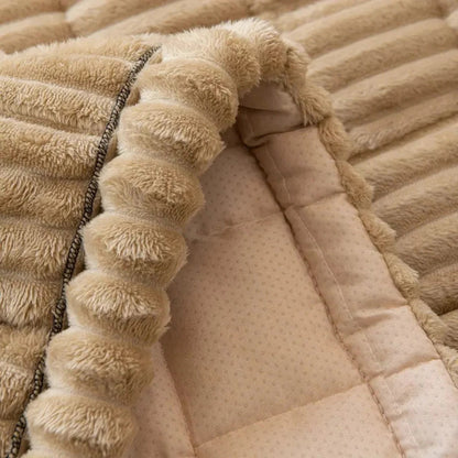 Luxurious Sofa Protector with Tailored Edges for Ultimate Coverage