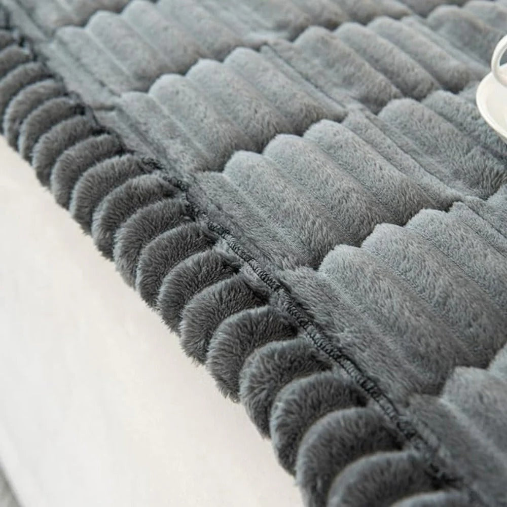 Luxurious Sofa Protector with Tailored Edges for Ultimate Coverage