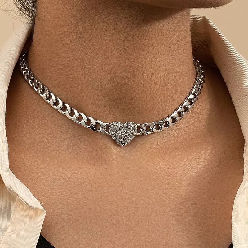 Glistening Heart Choker with Radiant Crystal Accents