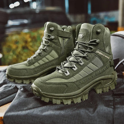 Men's Winter Boots with Insulation and Superior Grip
