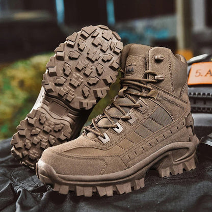 Men's Winter Boots with Insulation and Superior Grip