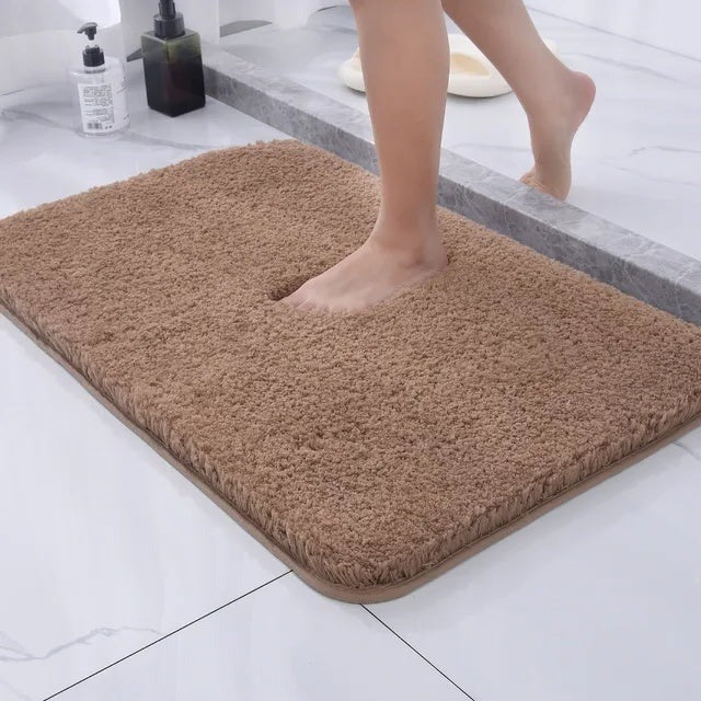 Plush Microfiber Bath Mat for Ultimate Comfort