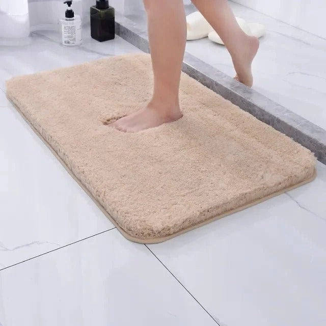 Plush Microfiber Bath Mat for Ultimate Comfort