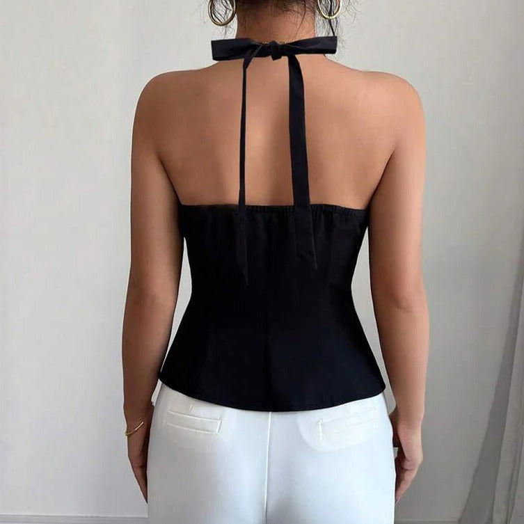 Chic Sleeveless Blazer Vest with Tailored Fit and Elegant Closure
