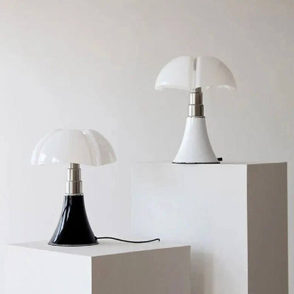 Elegant Bloom Table Lamp with Adjustable Dimming Feature