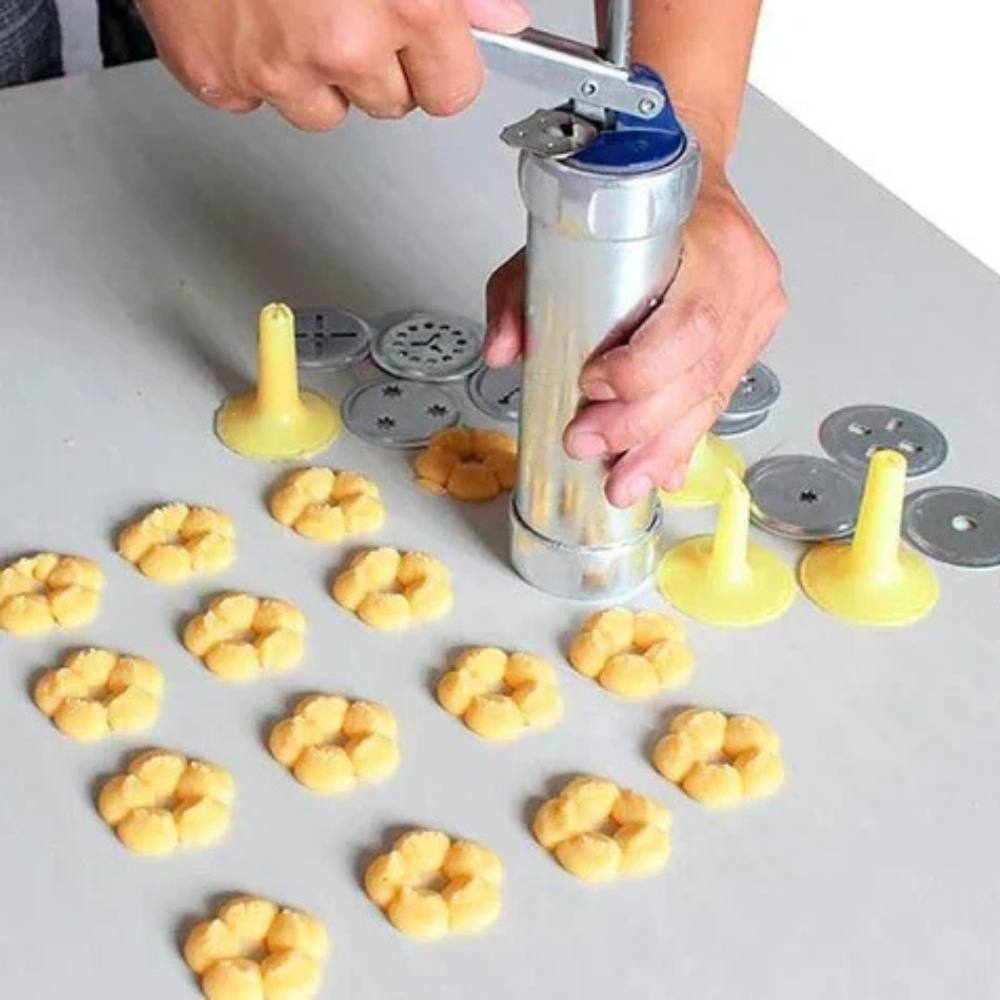 Aluminum Cookie & Pastry Shaper with 20 Design Discs & 4 Tips
