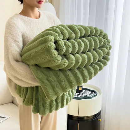 Plush Luxury Throw Blanket for Cozy Comfort and Style