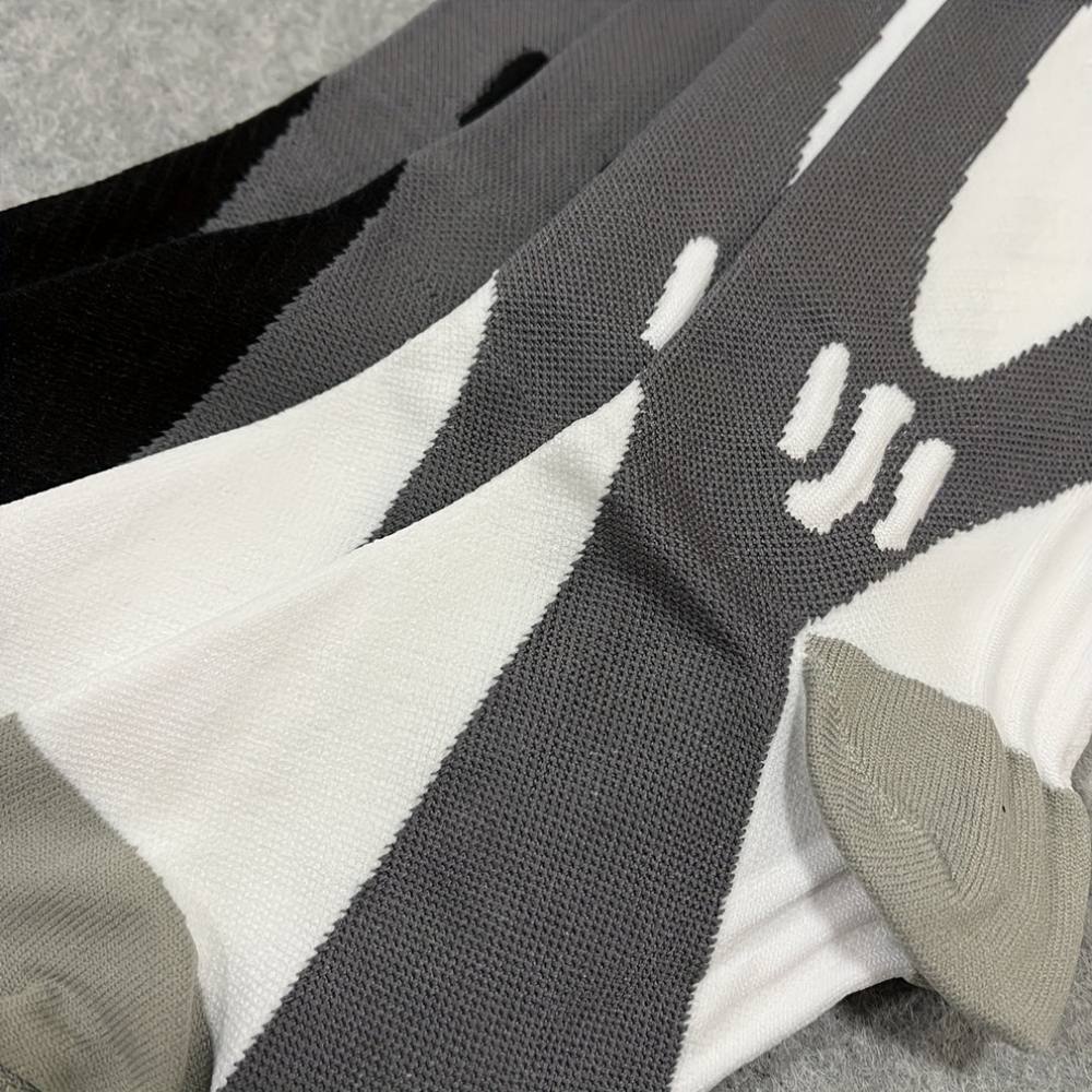 Women's Performance Recovery Socks for Active Lifestyles