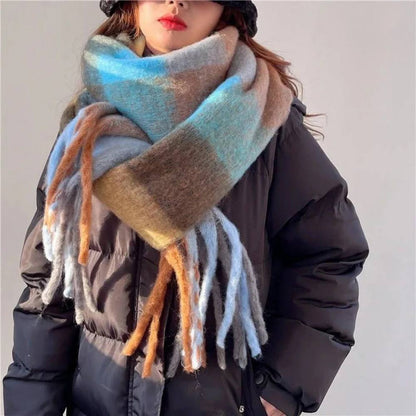 Luxurious Cashmere Wrap: Vibrant Scarf for Cozy Elegance