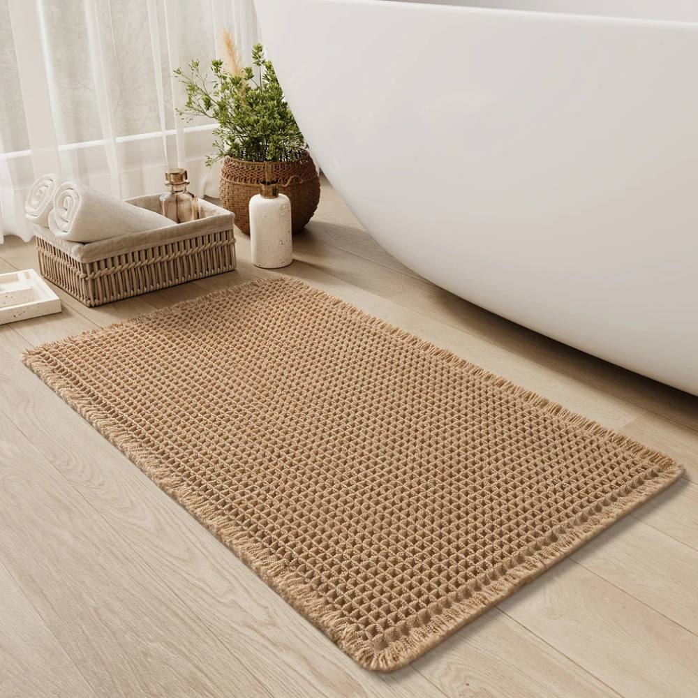 Quick-Dry Non-Slip Bath Rug with Chic Tassels, Machine Washable