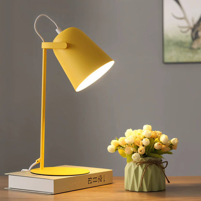 Chic Adjustable Desk Lamp for Cozy Illumination