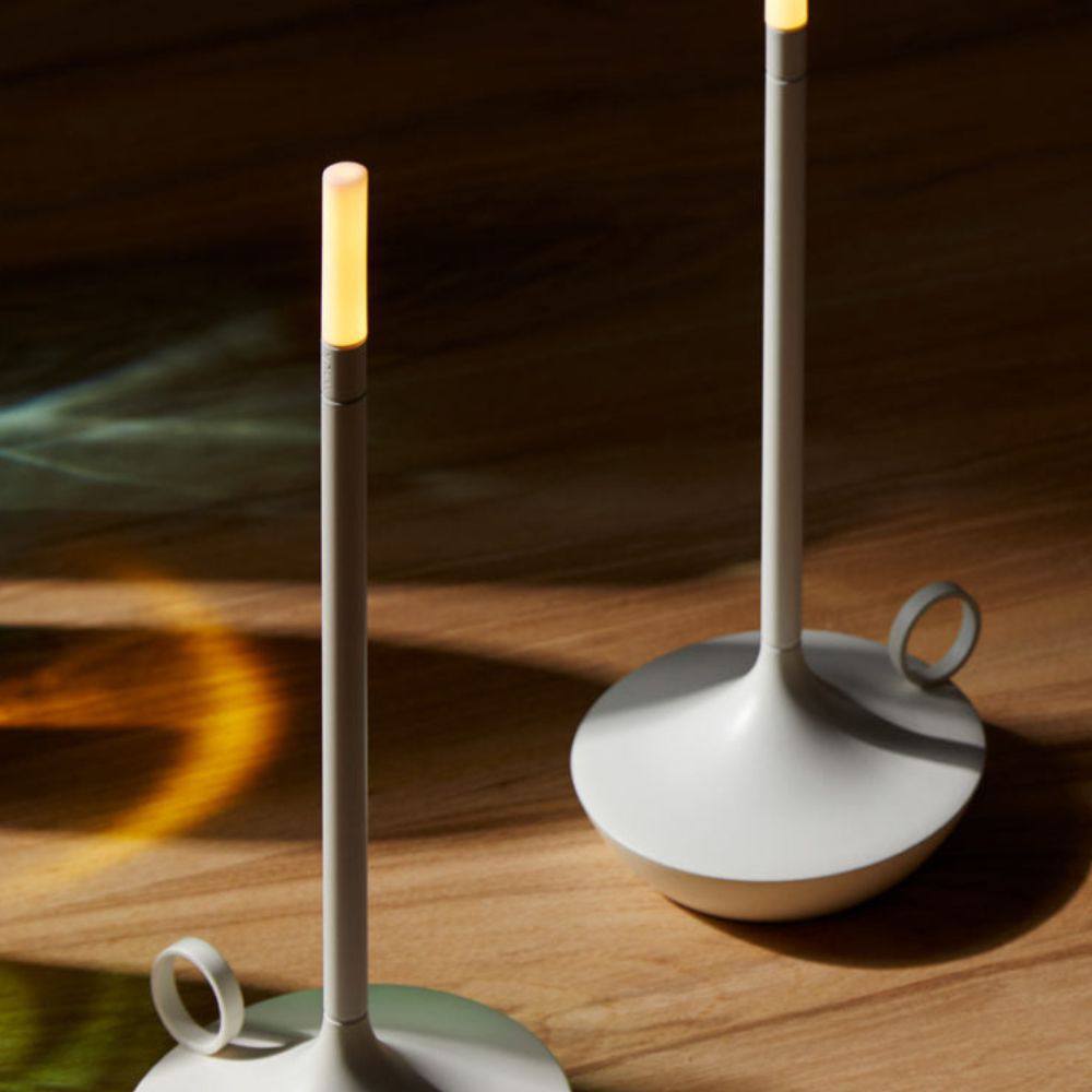 Charming Wireless Lamp for Cozy Candlelight Ambiance