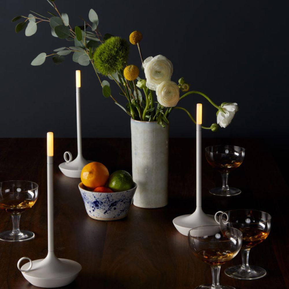 Charming Wireless Lamp for Cozy Candlelight Ambiance
